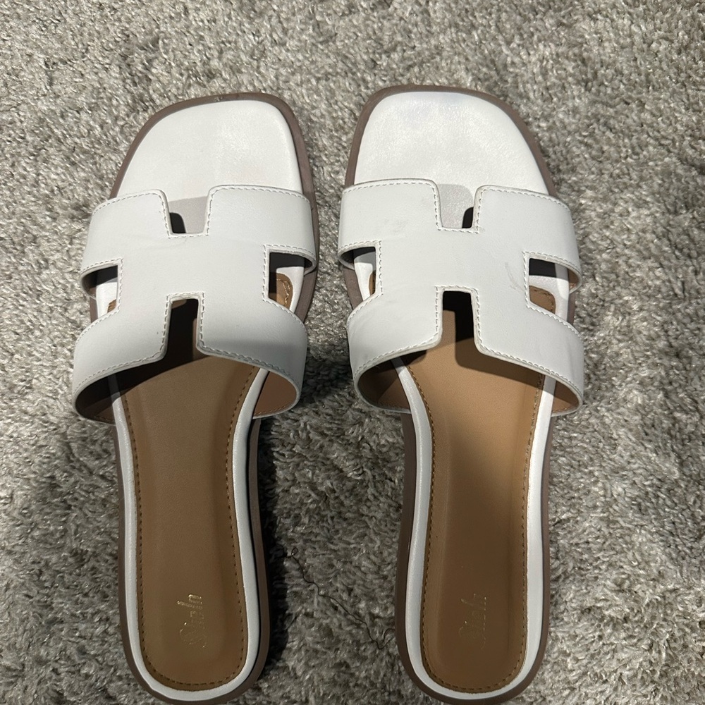 SHEIN White Cutout Slide Mules size 9